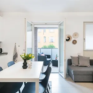 Appartamento Luxury In Moscova Italia